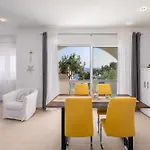 Appartments Daria Aparthotel 4*
