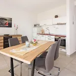Appartments Daria Aparthotel
