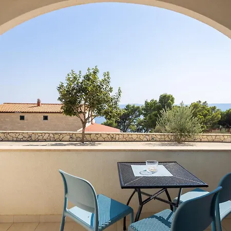 Appartments Daria Aparthotel 4*
